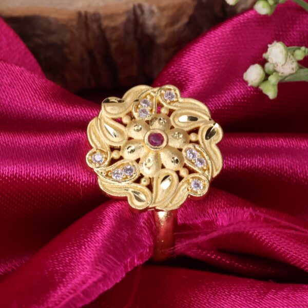 Lilly Adjustable Ring