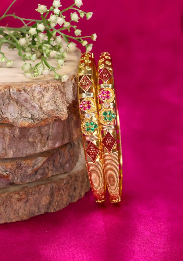 Radha Bangle (Set of 2)