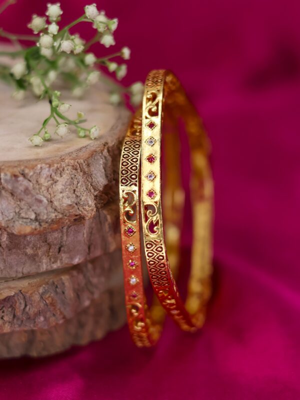 Rashmika Bangle (Set of 2)