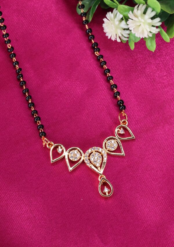 Ashnoor Rose Gold Mangalsutra